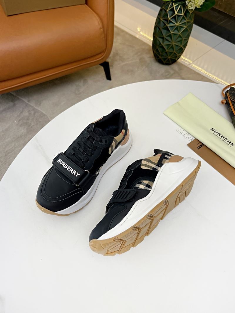 Burberry Low Shoes